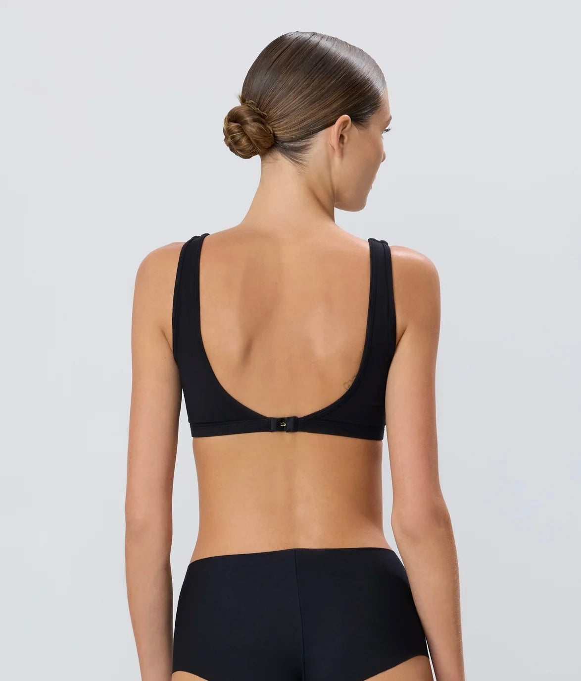 SCOOP NECK BRA black
