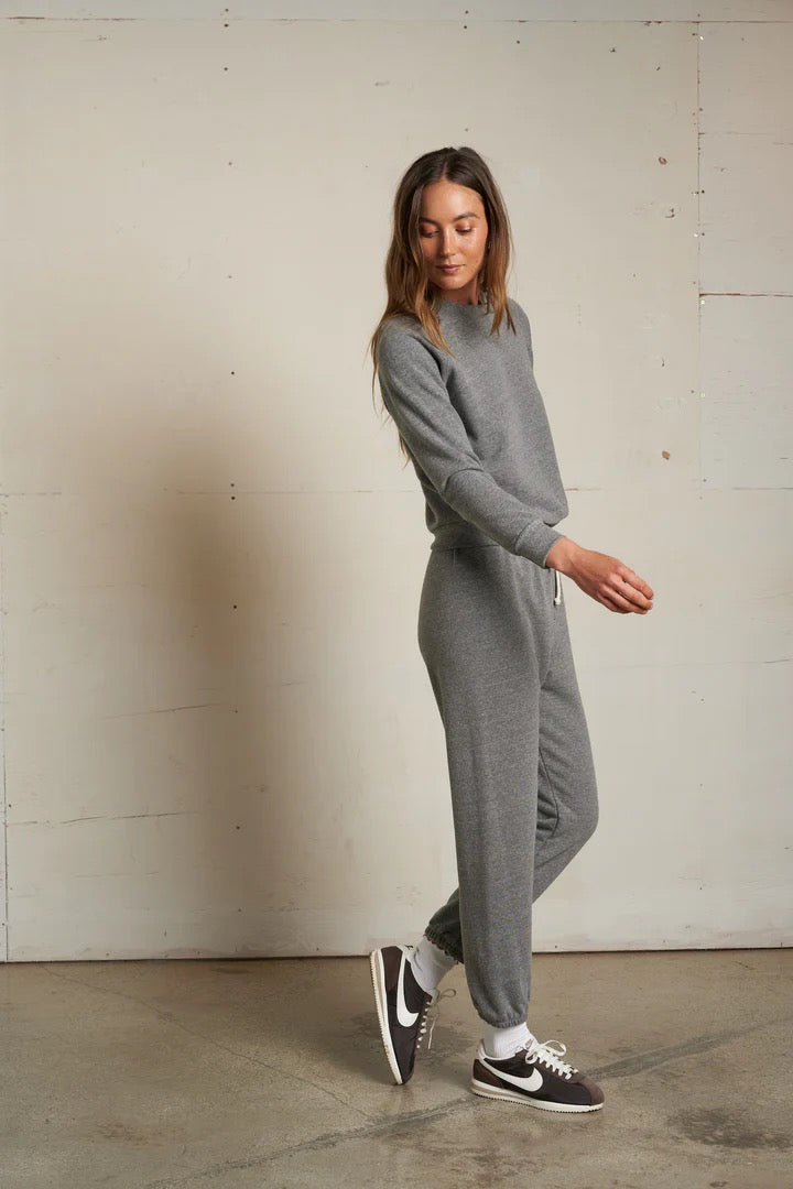 ALEXI RAGLAN CREW dark heather grey