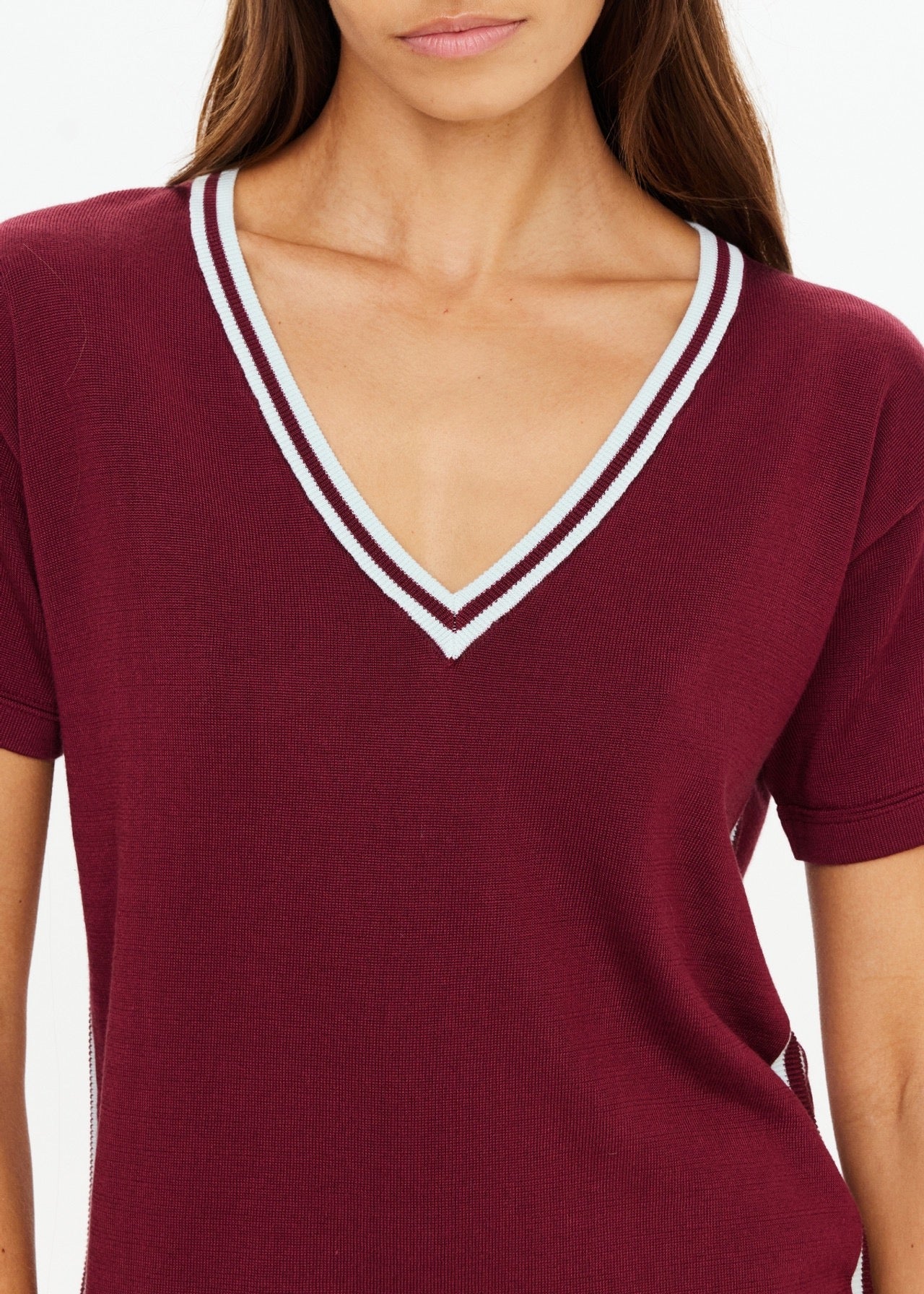 SIENNA V NECK TEE merlot