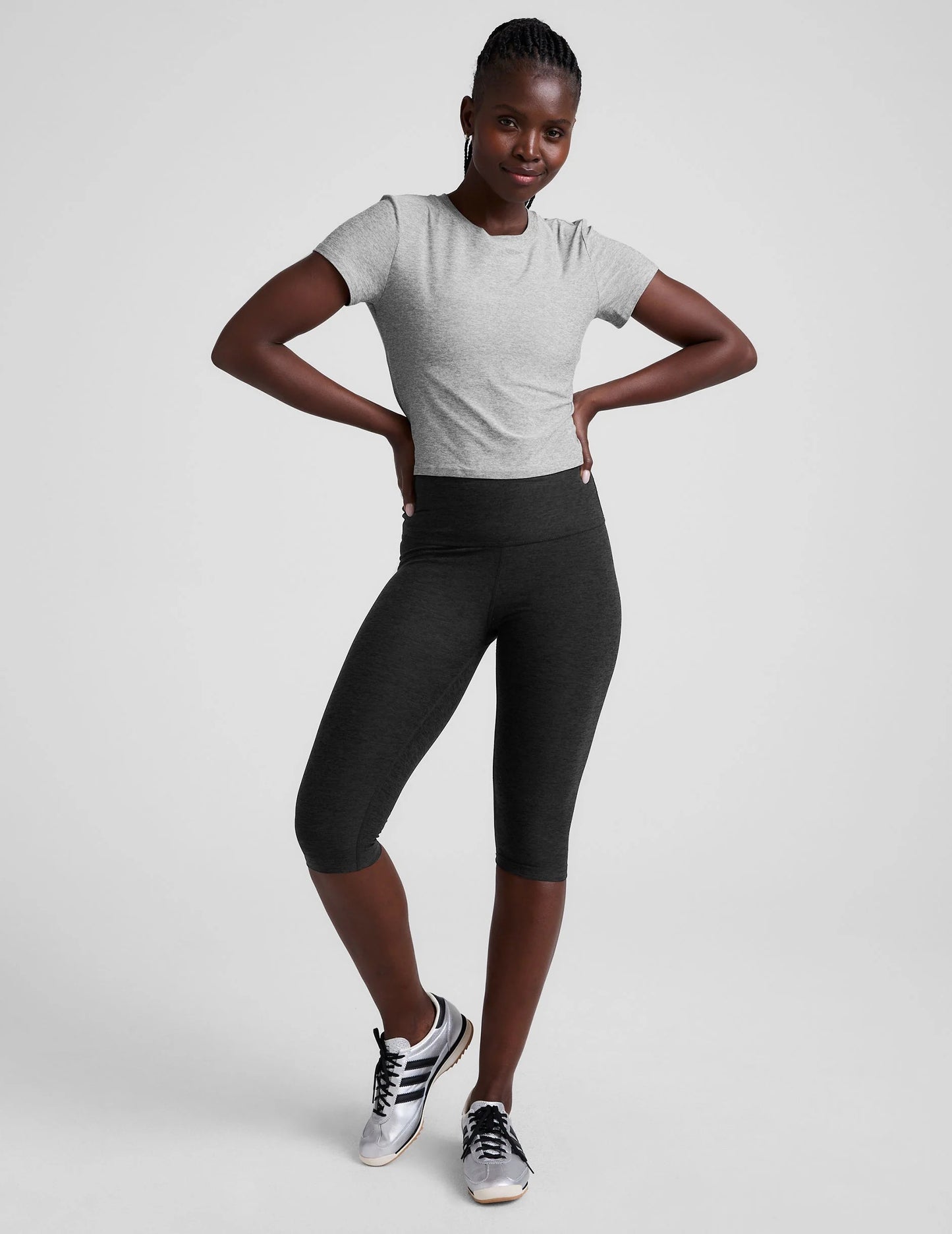 FEATHERWEIGHT CROPPED TEE silver mist