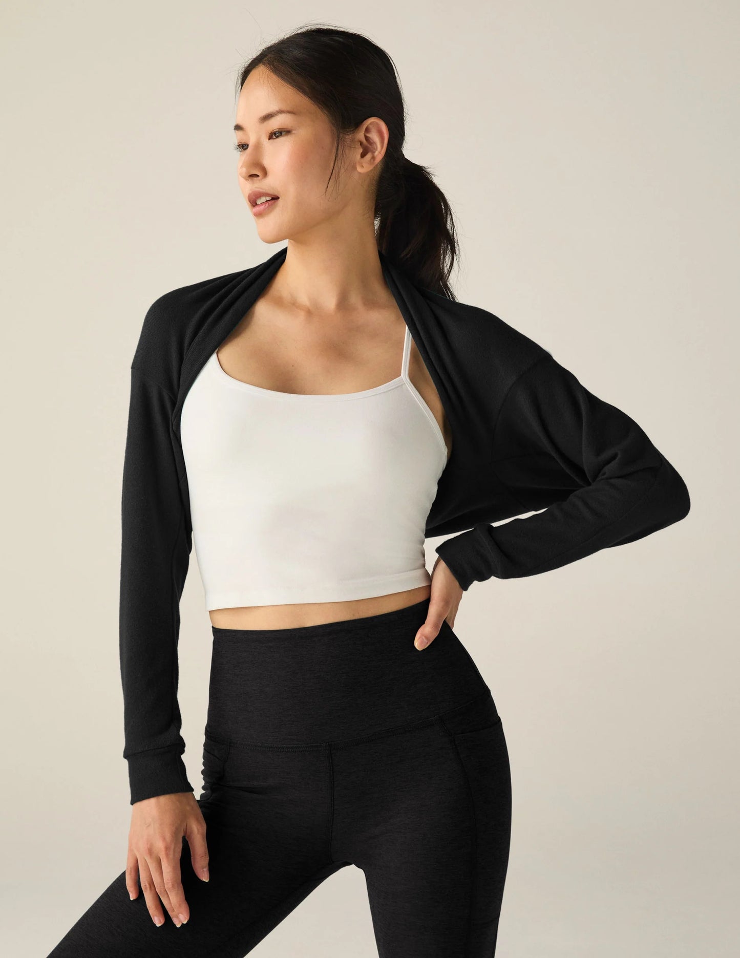 DUET 2-WAY CONVERTIBLE SHRUG black