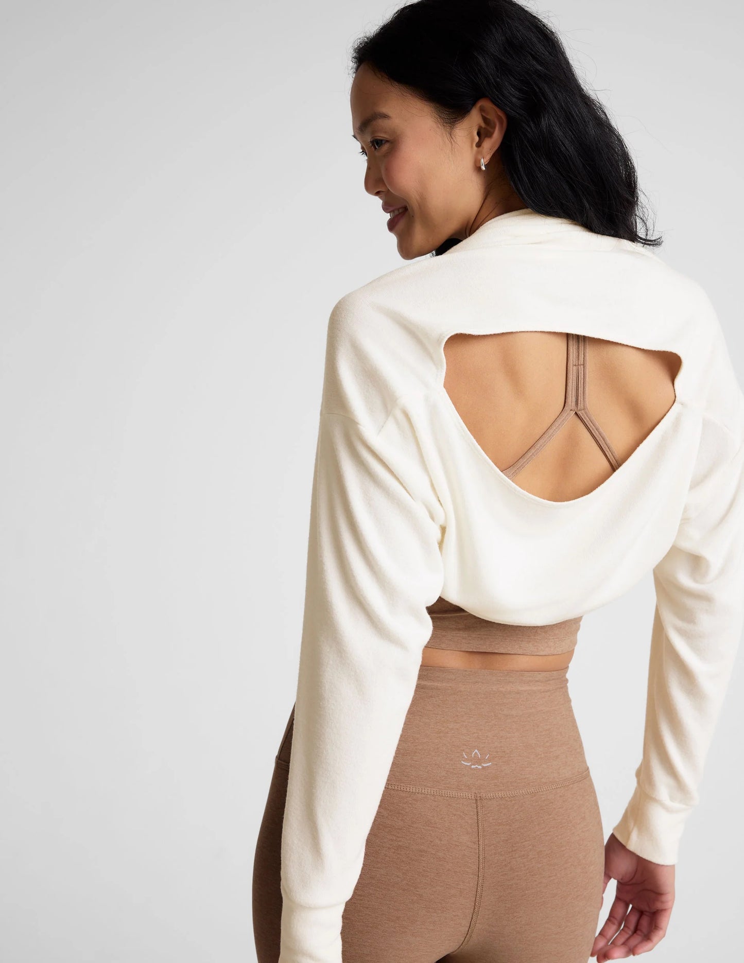 DUET 2-WAY CONVERTIBLE SHRUG fresh snow