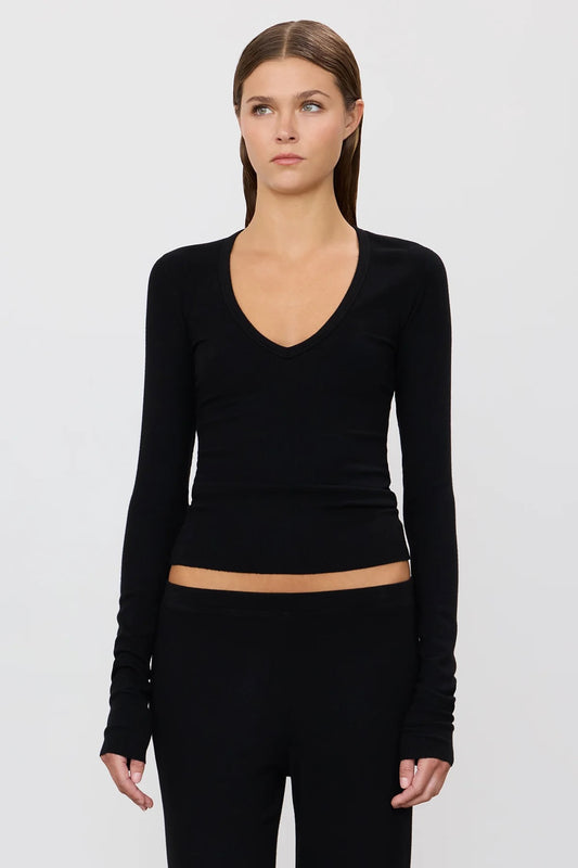 LONG SLEEVE V-NECK TEE black