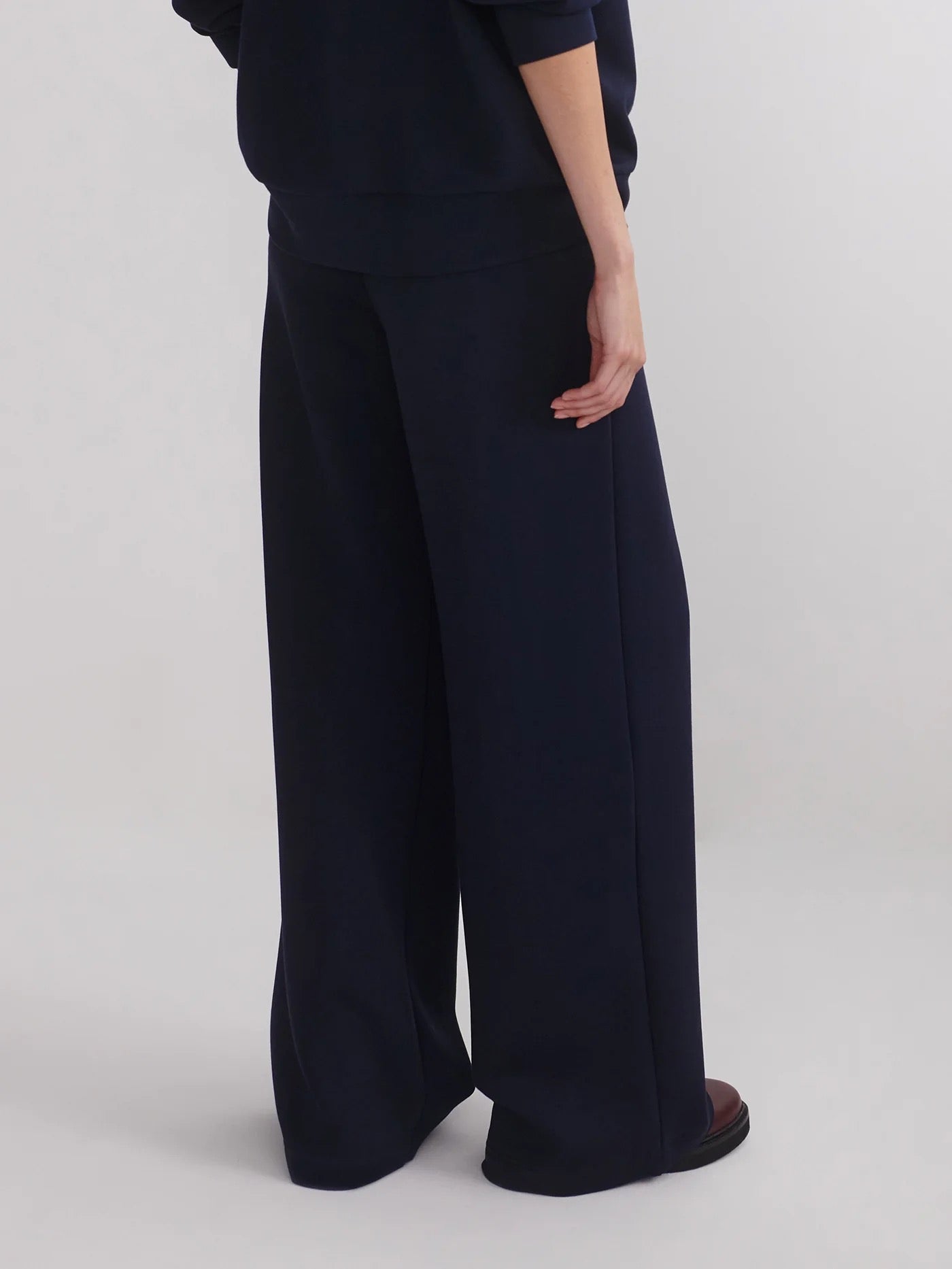 THE EXTRA WIDE LEG PANT 29.5 navy