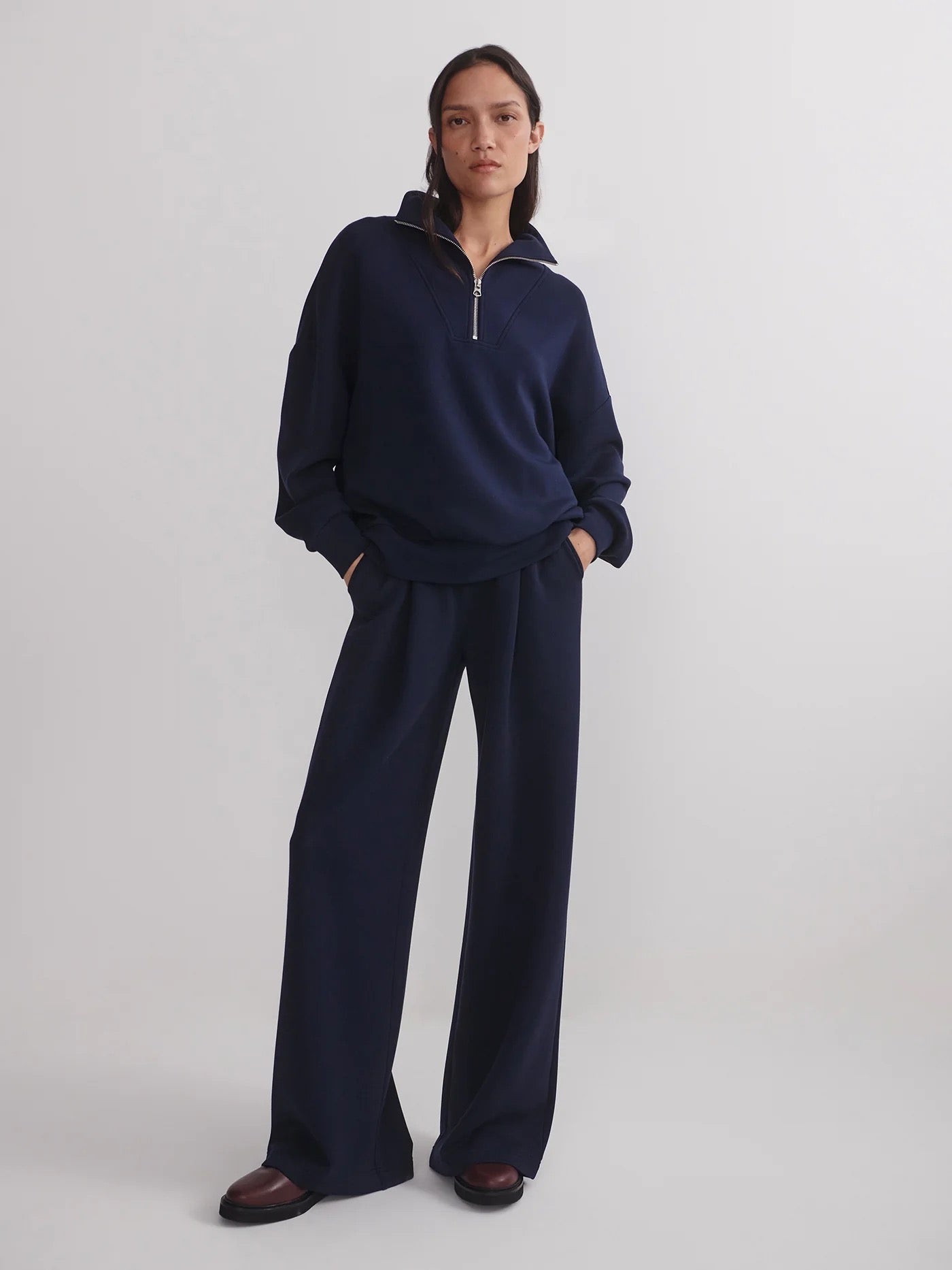 THE EXTRA WIDE LEG PANT 29.5 navy
