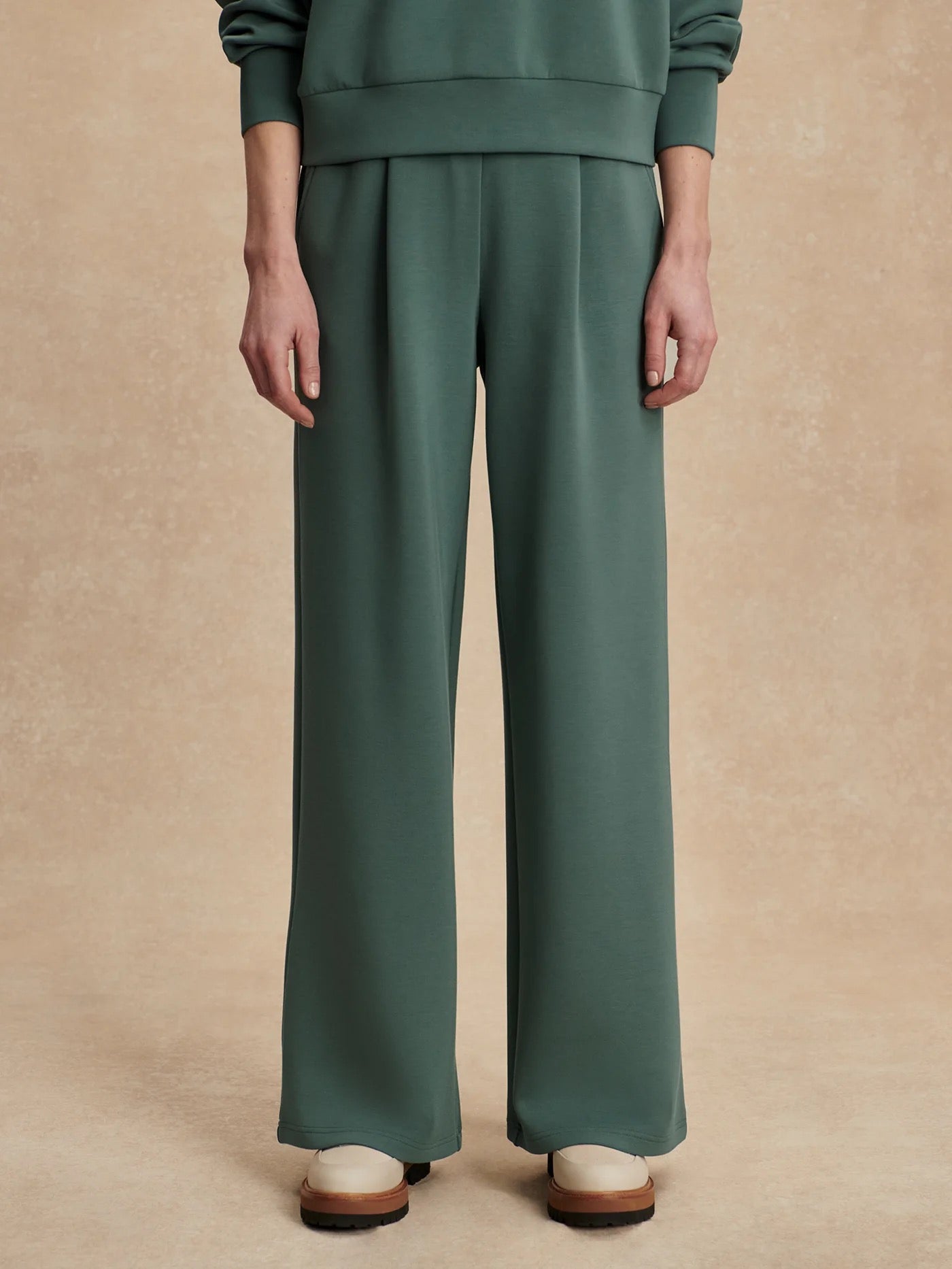 EXTRA WIDE LEG PANT 29.5 dark forest