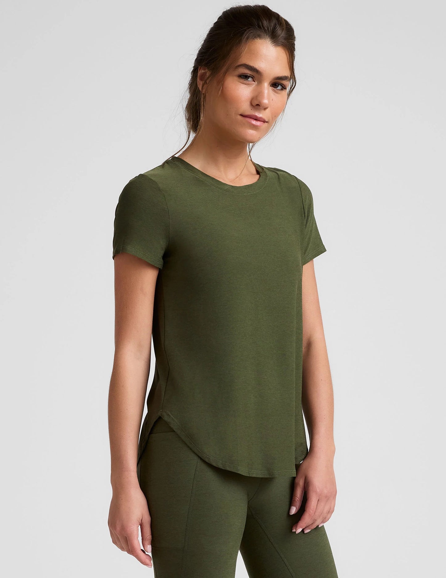 FEATHERWEIGHT ON THE DOWN LOW TEE ARMY GREEN HEATHER